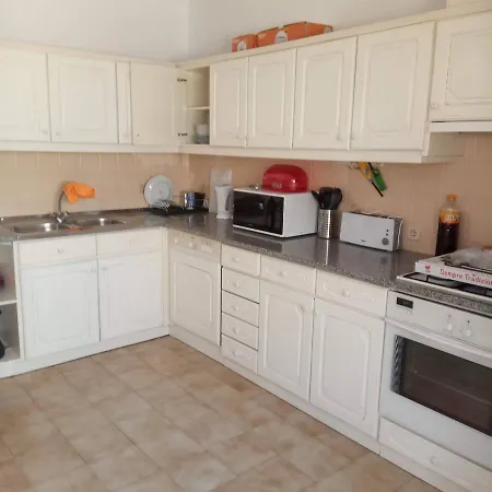 3 Bedroom Apt, Apartment *
